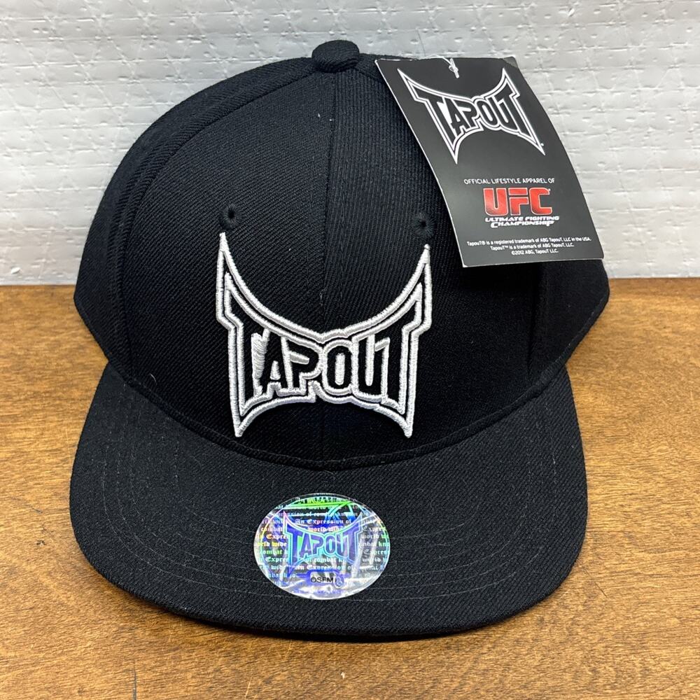NWT Tapout Hat Embroidered Fighting USA Cap Black White Size Snapback UFC